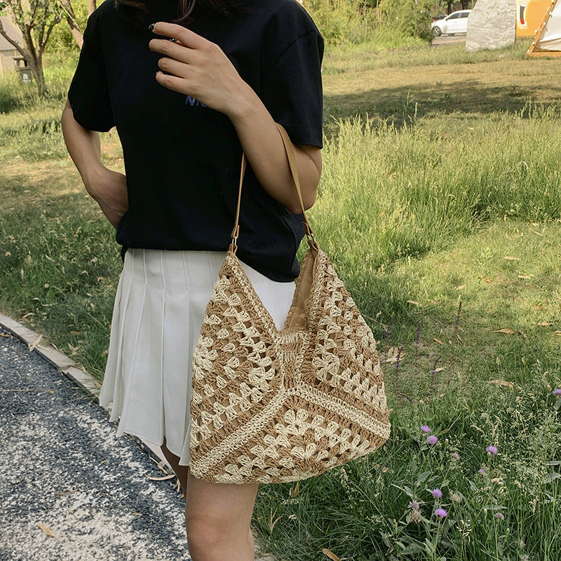 Calyra | Shoulder Bag
