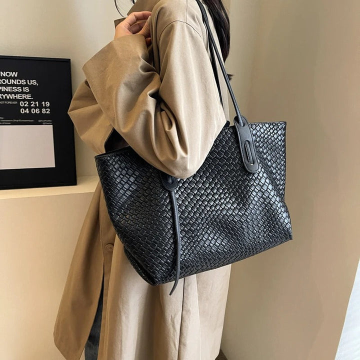 Elriva | Tote Bag