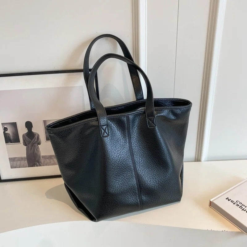Velra | Tote Bag