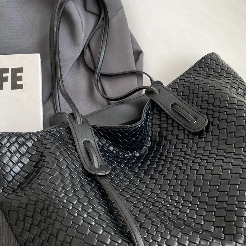 Elriva | Tote Bag