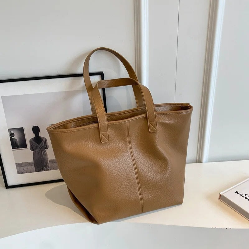 Velra | Tote Bag