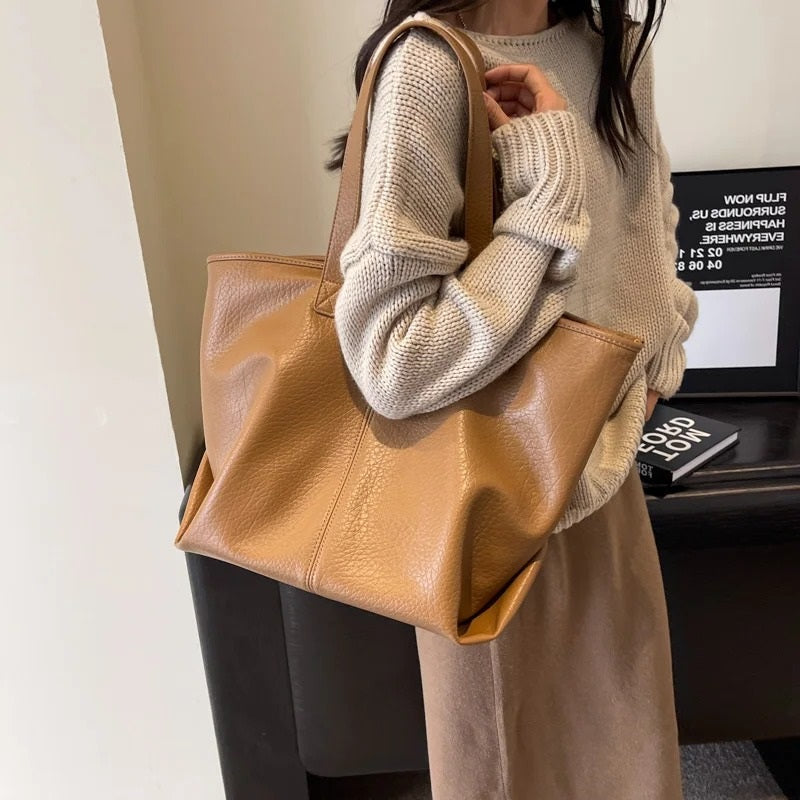 Velra | Tote Bag
