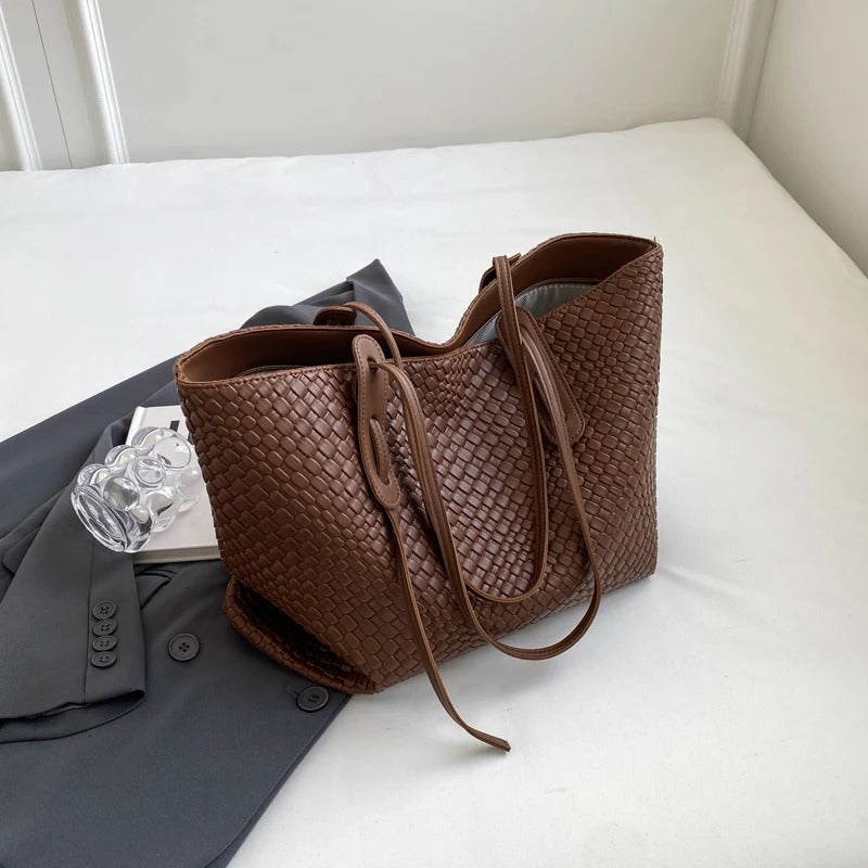Elriva | Tote Bag