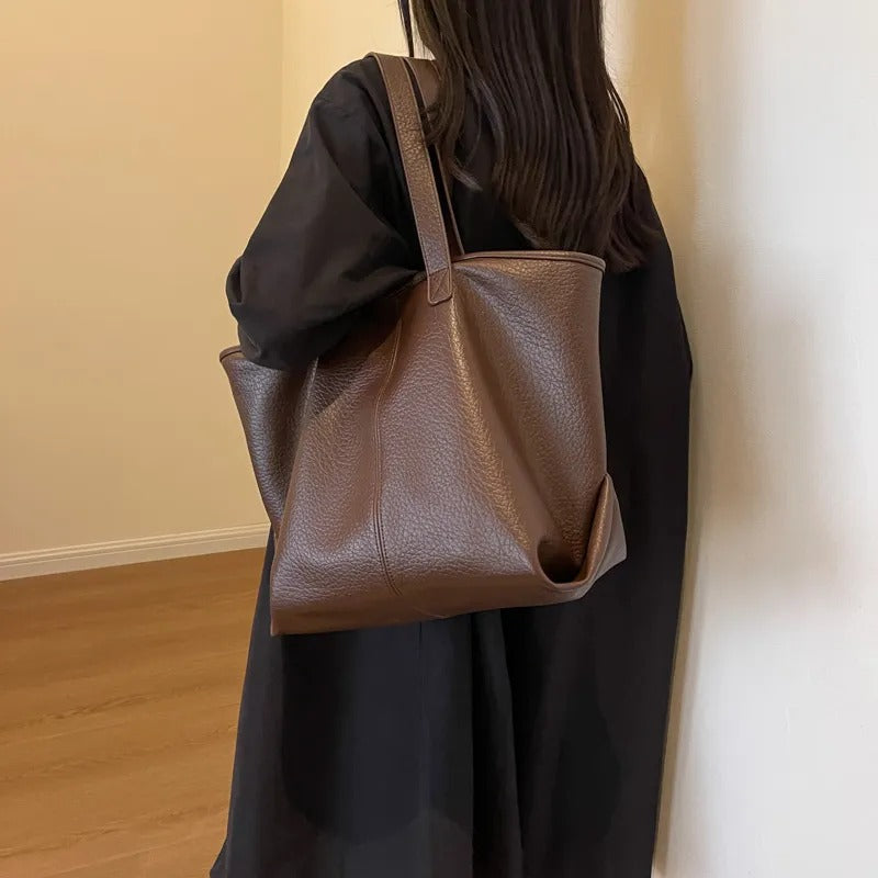 Velra | Tote Bag