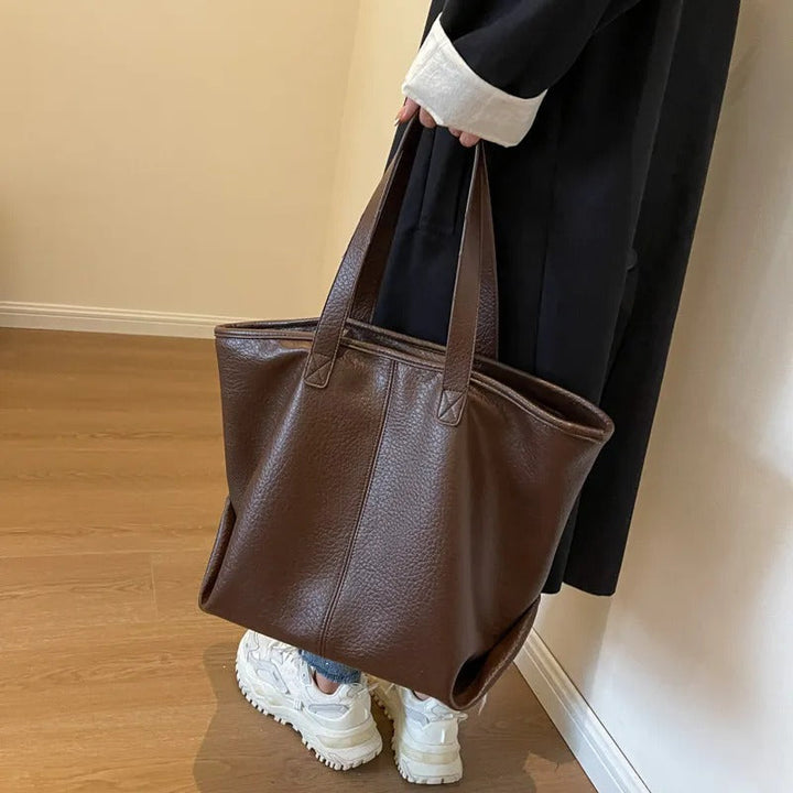Velra | Tote Bag