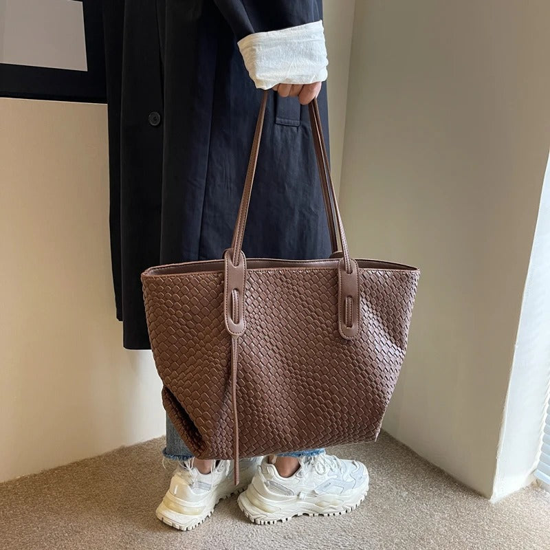 Elriva | Tote Bag