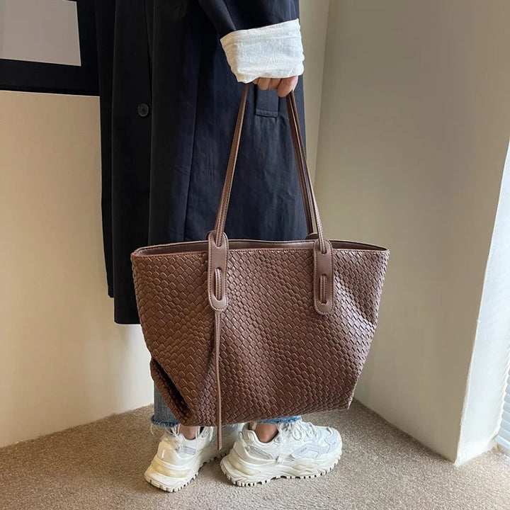 Elriva | Tote Bag