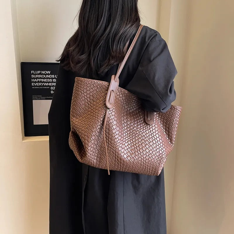 Elriva | Tote Bag