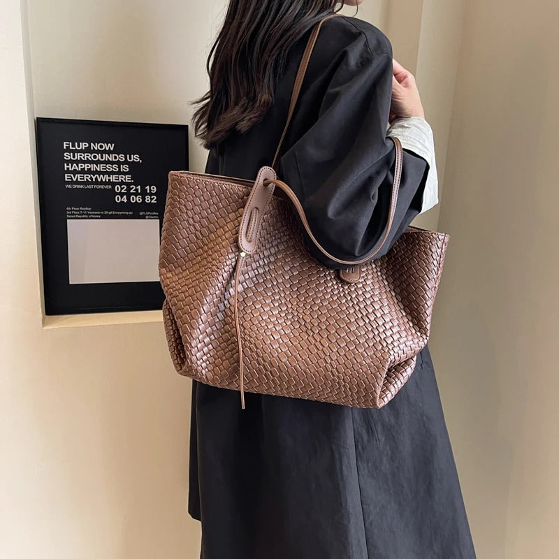 Elriva | Tote Bag