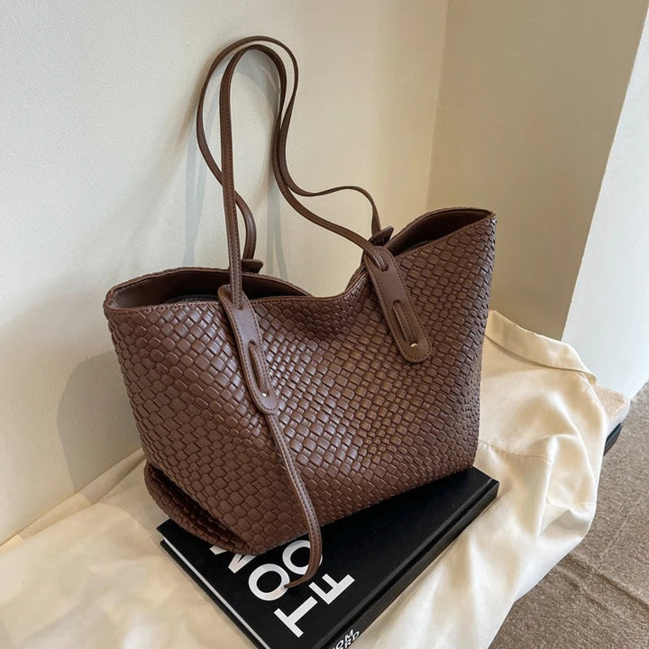 Elriva | Tote Bag