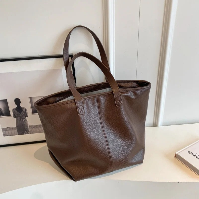 Velra | Tote Bag