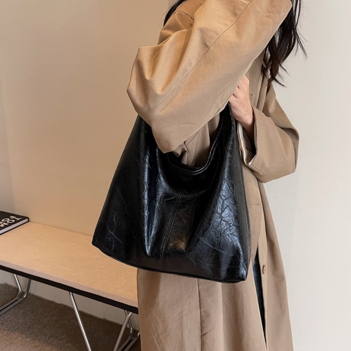 Velora | Hobo Shoulder Bag