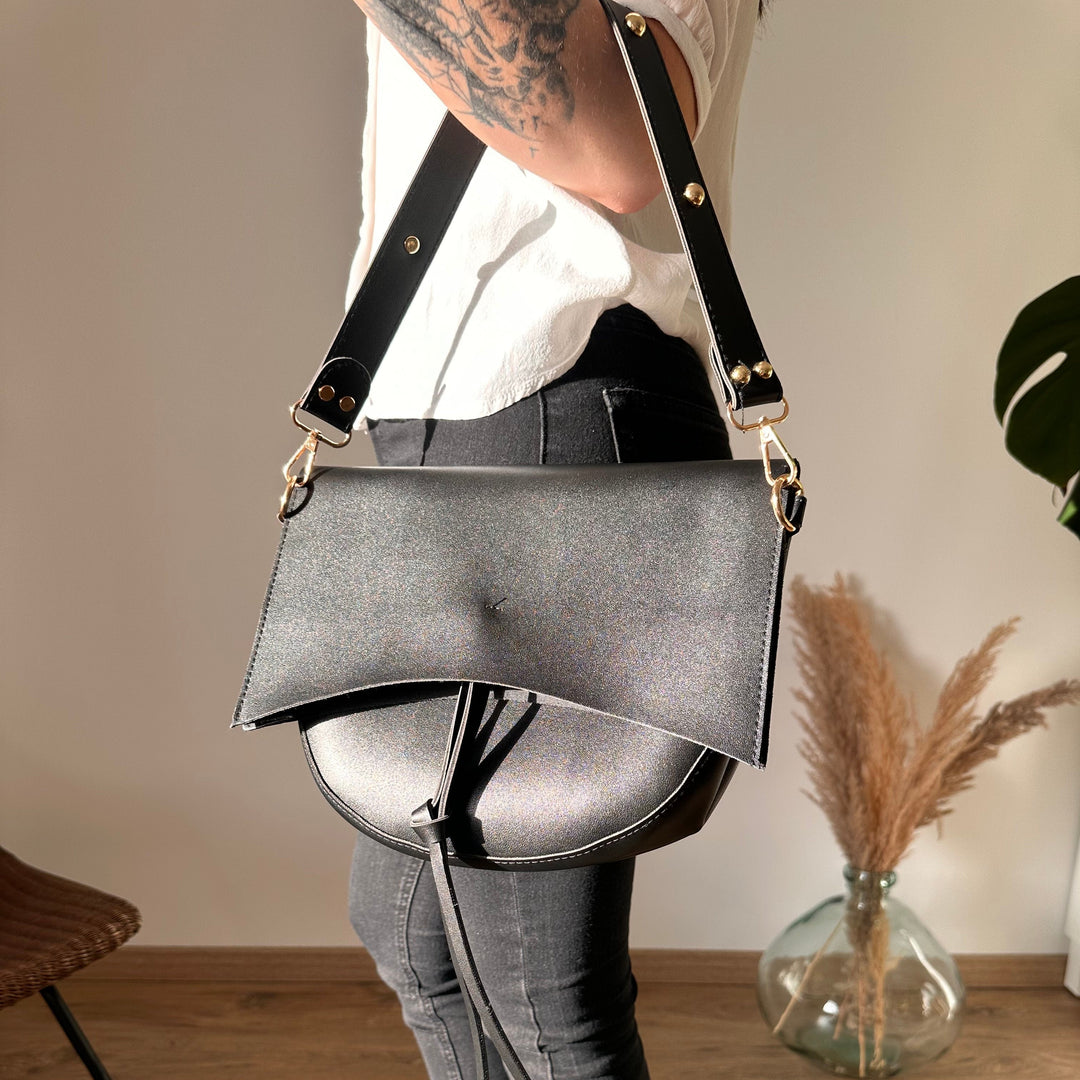 Calira | Crossbody Bag