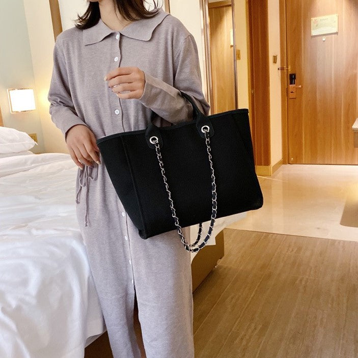 Vireon | Tote Bag