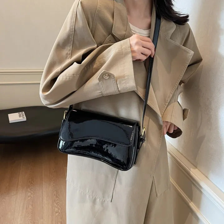 Velira | Flap Crossbody Bag