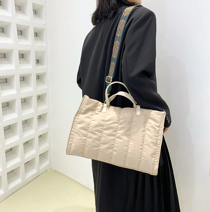 Nyvera | Tote Bag