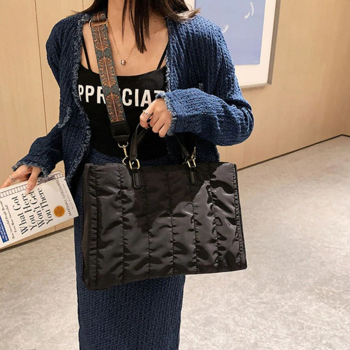 Nyvera | Tote Bag