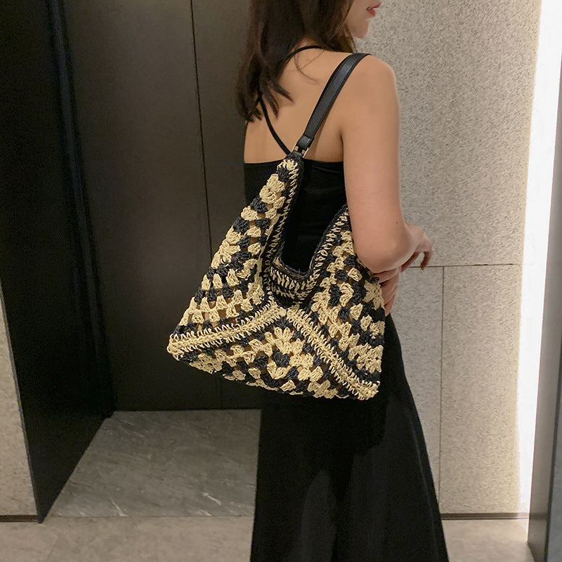 Calyra | Shoulder Bag