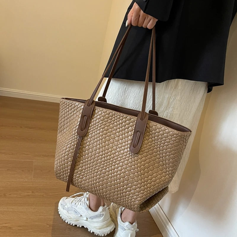 Elriva | Tote Bag