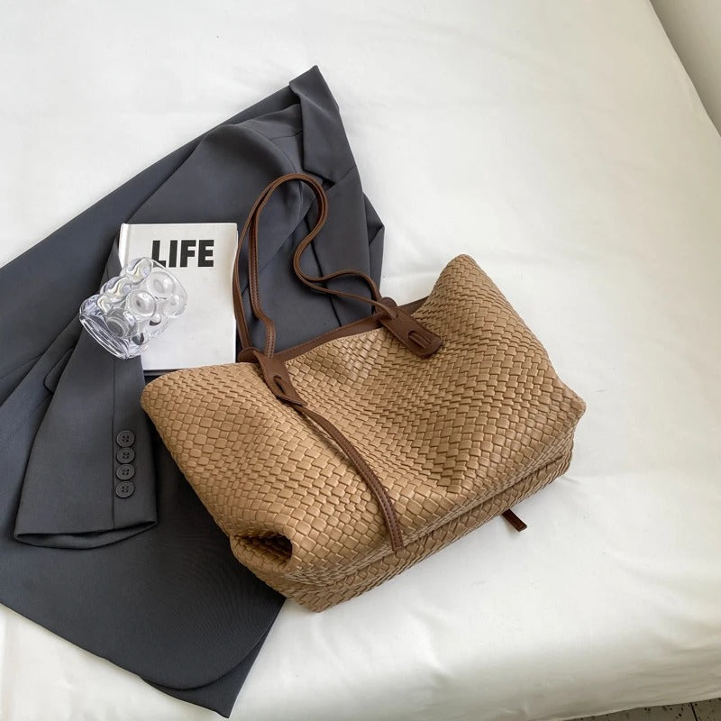 Elriva | Tote Bag