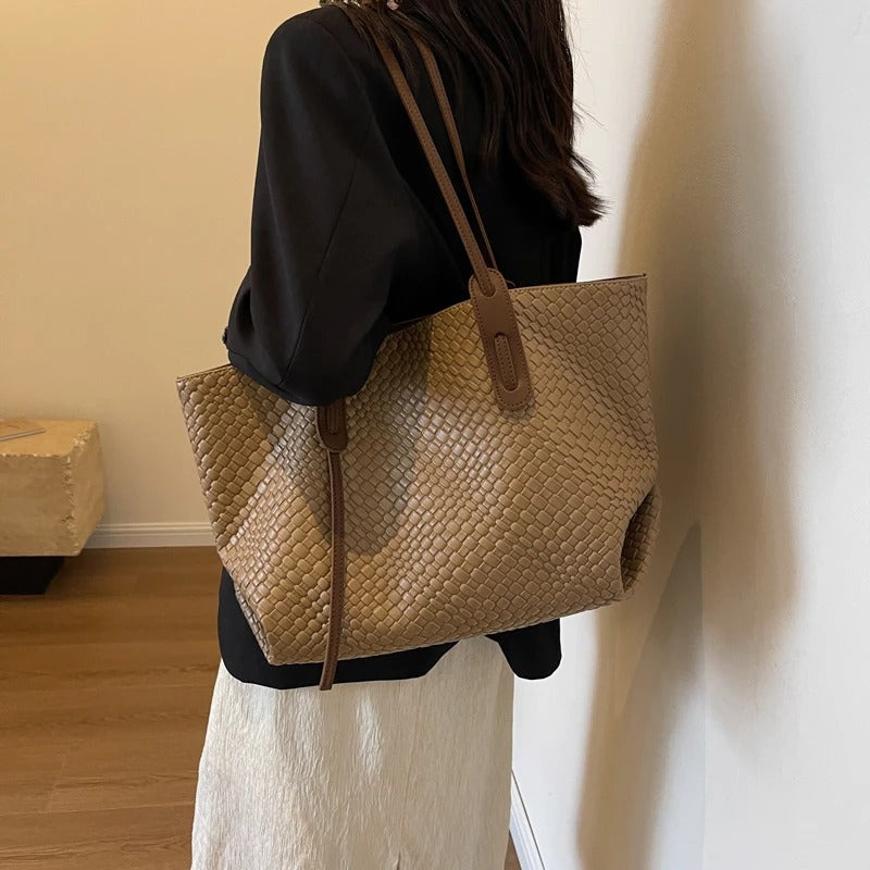 Elriva | Tote Bag