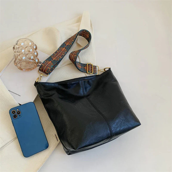 Liora | Shoulder Bag